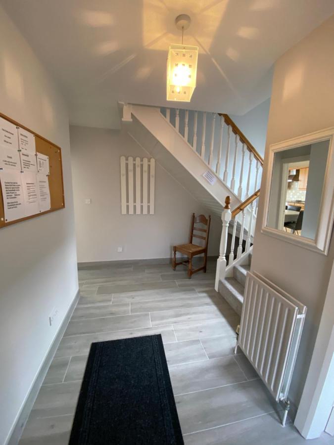 Tullybay Holiday Homes Екстериор снимка